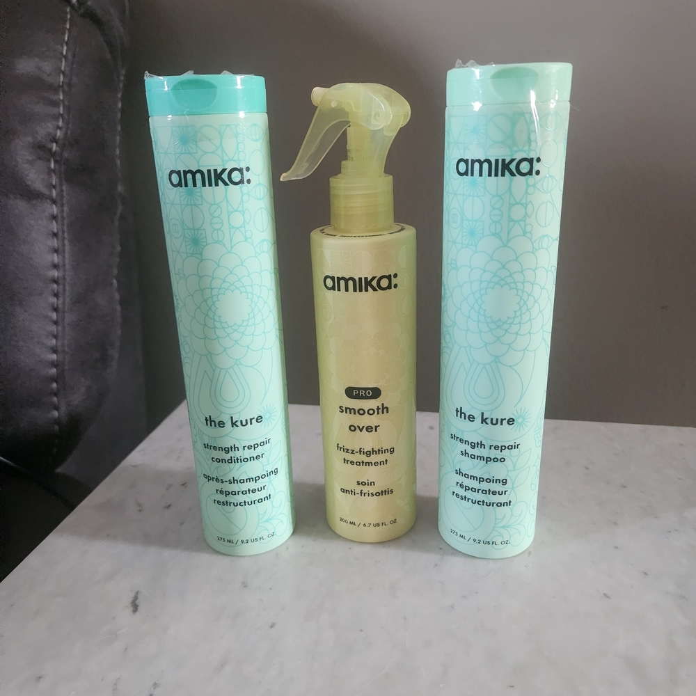 Amika The Kure Set - Aqua and Gold